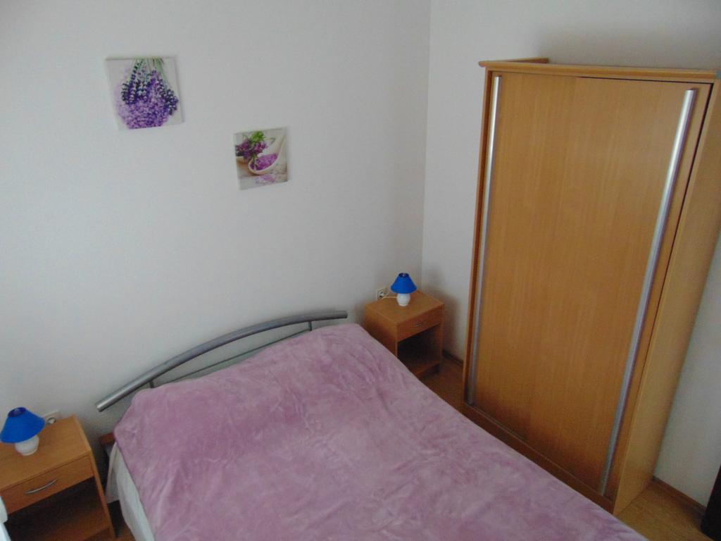 Apartments Borozan Vinisce Room photo